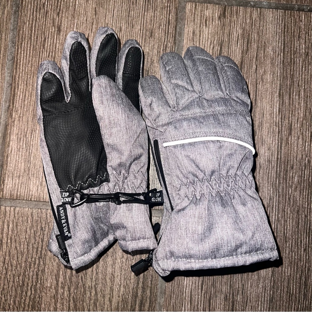 Andy & Evan Gray and Black Insulated Gloves